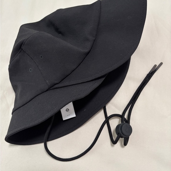 Bucket Hat.  Lululemon.  Size XS/S. - Picture 6 of 9